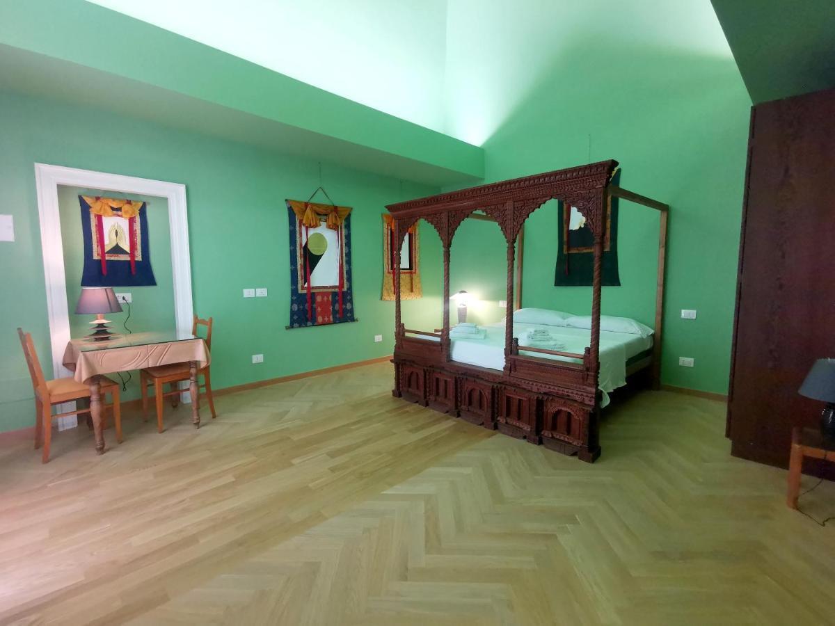 Speciale Tarshito Guesthouse Bari Exterior photo