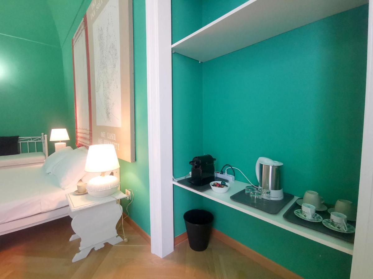 Speciale Tarshito Guesthouse Bari Exterior photo