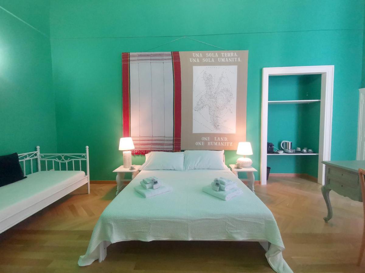 Speciale Tarshito Guesthouse Bari Exterior photo